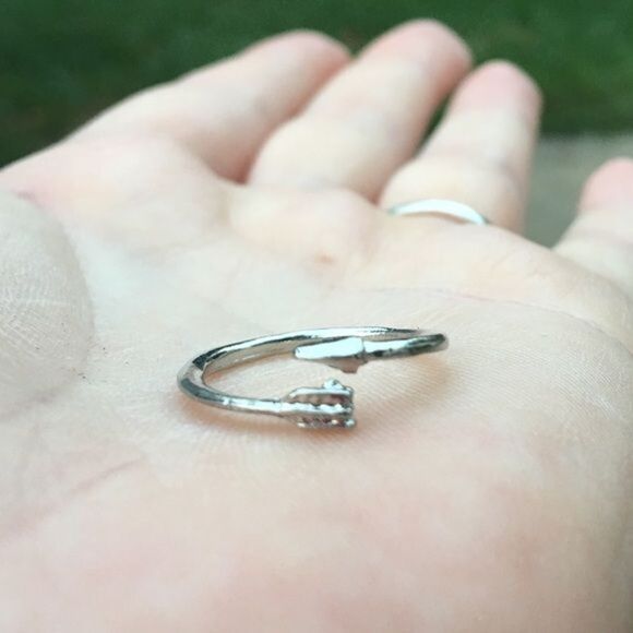 Arrow Ring  - Picture 2 of 4